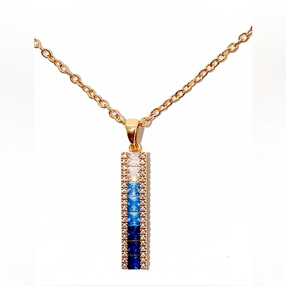 NWT💎VINCE CAMUTO Blue Ombre CZ Bar Necklace, Gold w/Blue & Clear stones - Picture 2 of 13